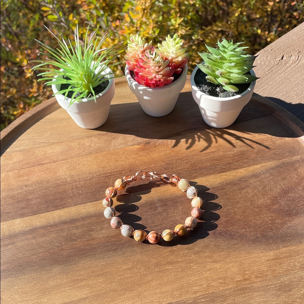 Agate and Copper wire wrapped bracelet